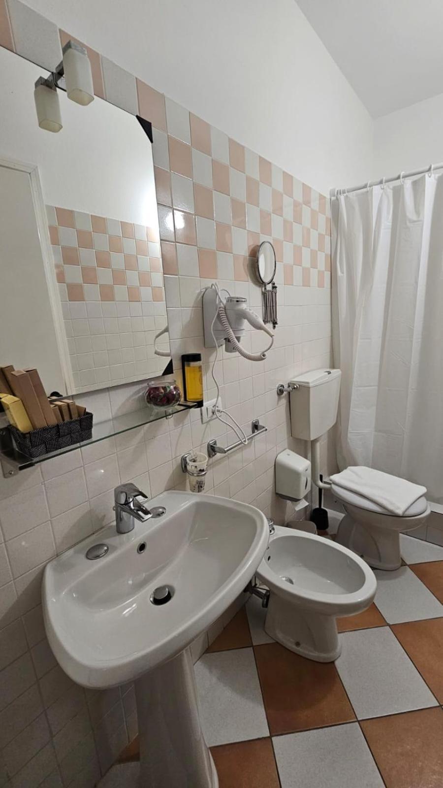 Hotel Montecodeno Varenna Eksteriør billede